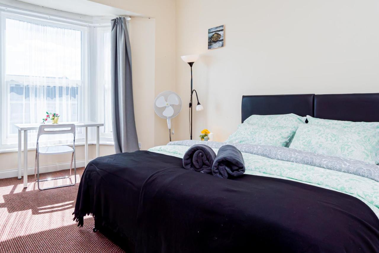 Guest house Shirley House: Self-catering Haven Near Southampton