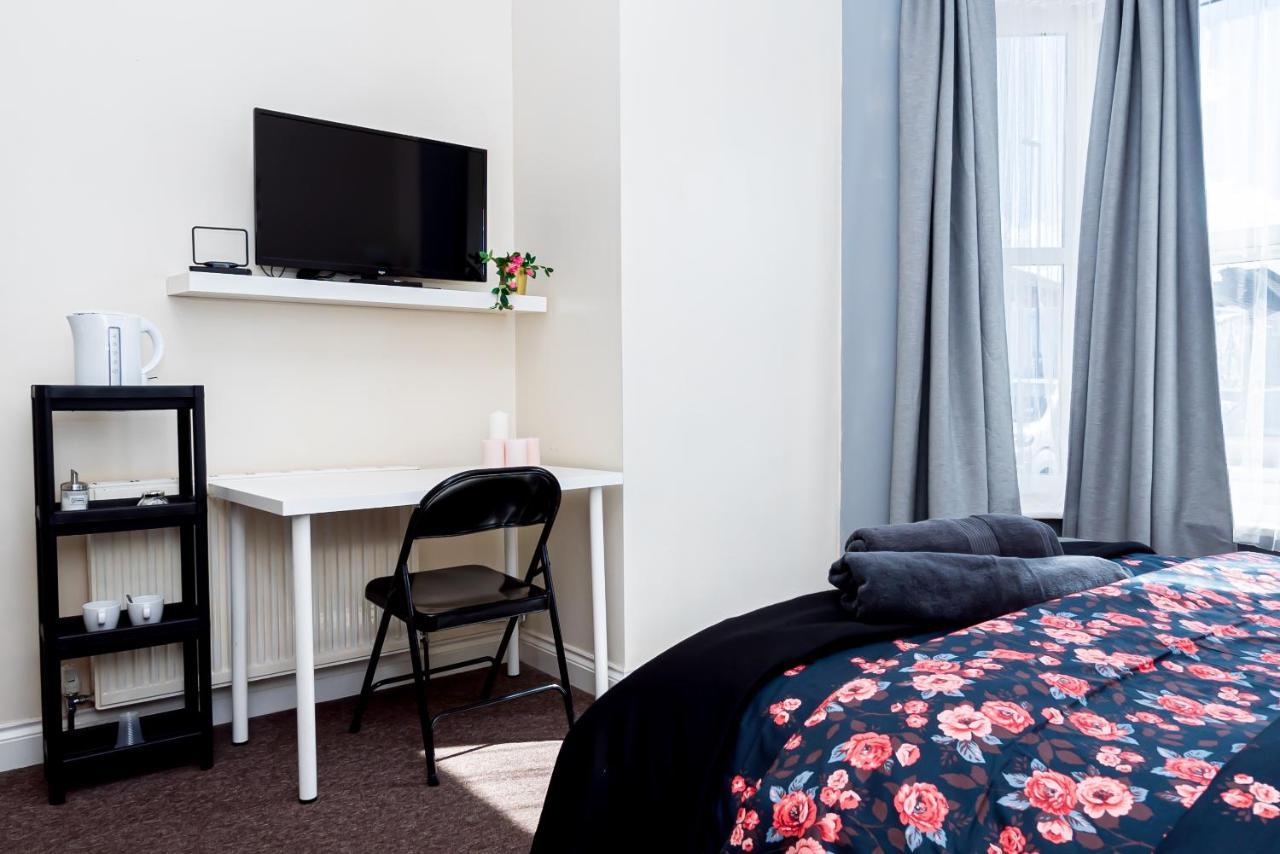 Shirley House: Self-catering Haven Near Southampton