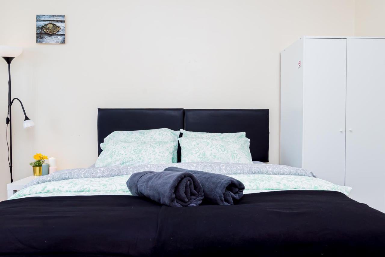 Guest house Shirley House: Self-catering Haven Near