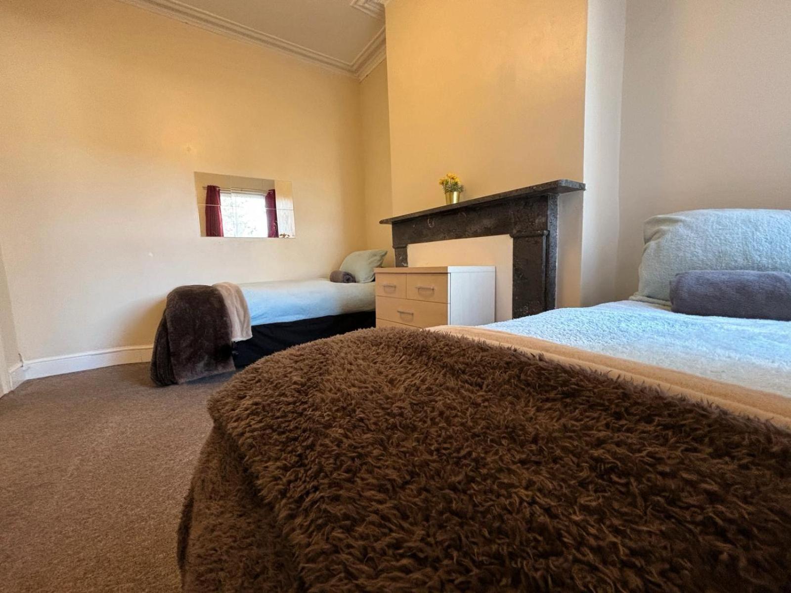 Shirley House: Self-catering Haven Near 3* Southampton