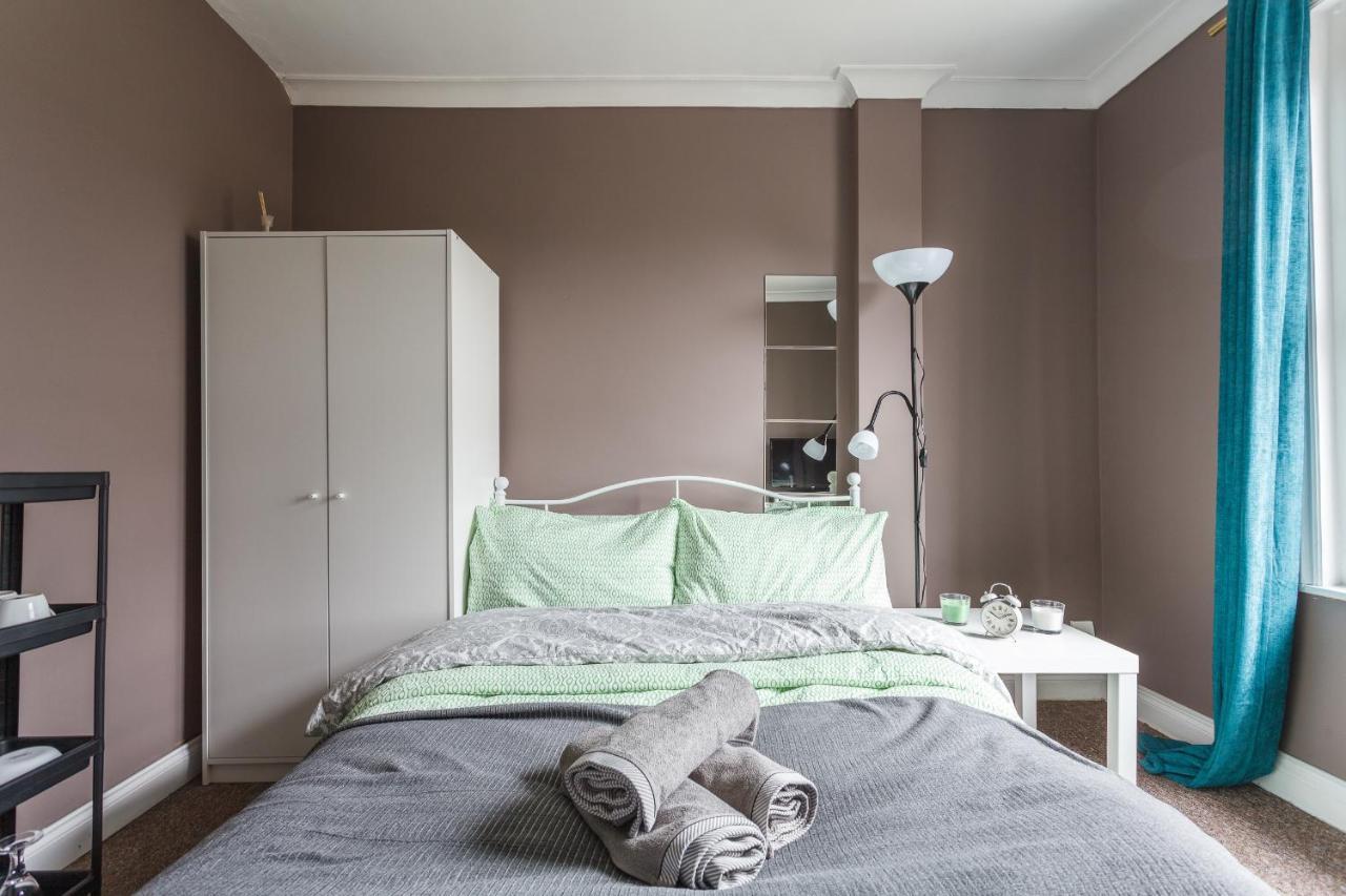 Shirley House 1, Guest House, Self Catering, Self Check In With Smart Locks, Use Of Fully Equipped Kitchen, Walking Distance To Central, Excellent Transport Links, Ideal For Longer Southampton