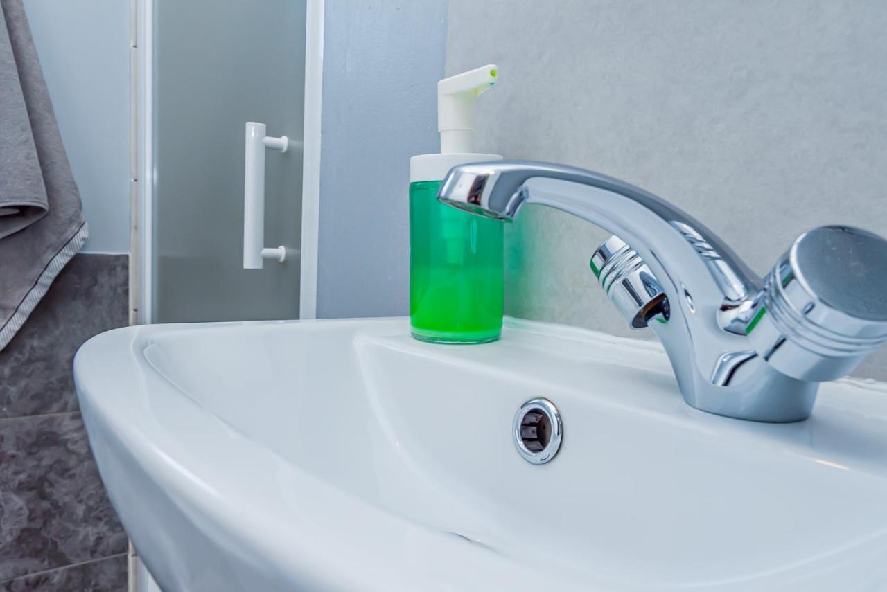Shirley House 1, Guest House, Self Catering, Self Check In With Smart Locks, Use Of Fully Equipped Kitchen, Walking Distance To Central, Excellent Transport Links, Ideal For Longer Pensión Southampton