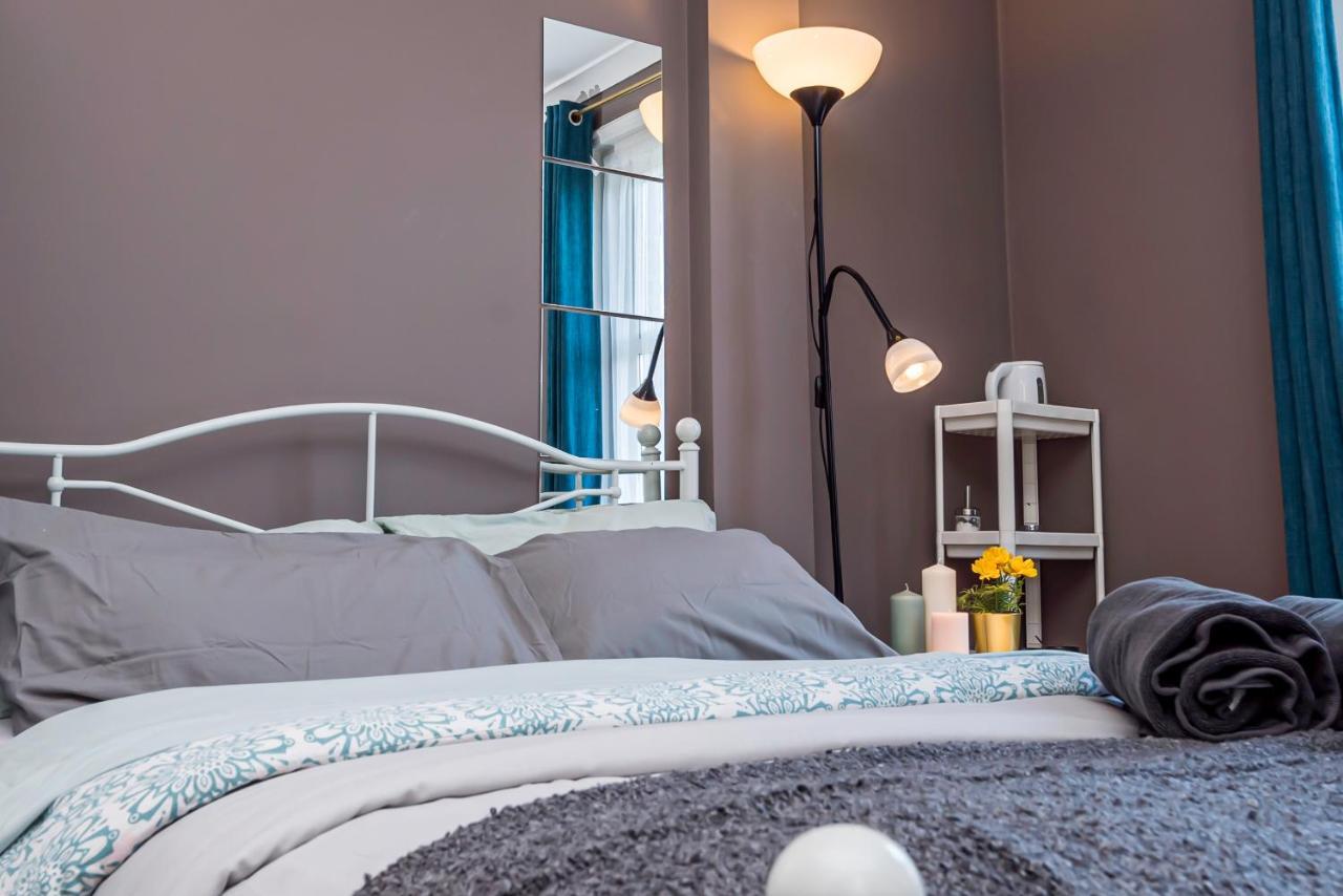 Shirley House 1, Guest House, Self Catering, Self Check In With Smart Locks, Use Of Fully Equipped Kitchen, Walking Distance To Central, Excellent Transport Links, Ideal For Longer Pensión 3*